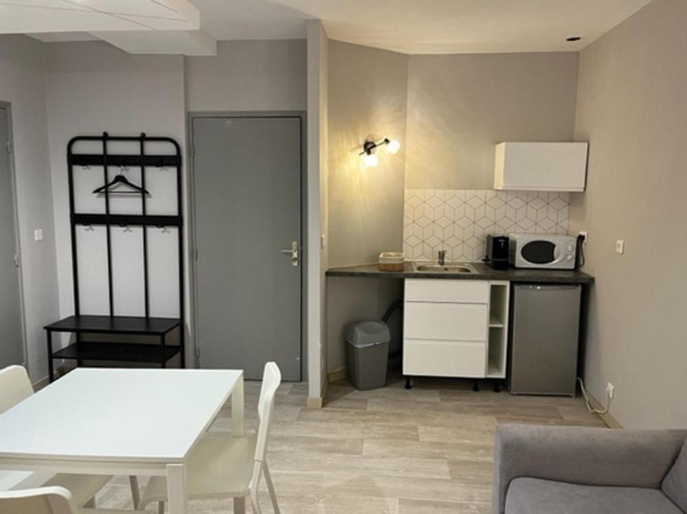 O'Zinc Aparthotel Viviez Bagian luar foto