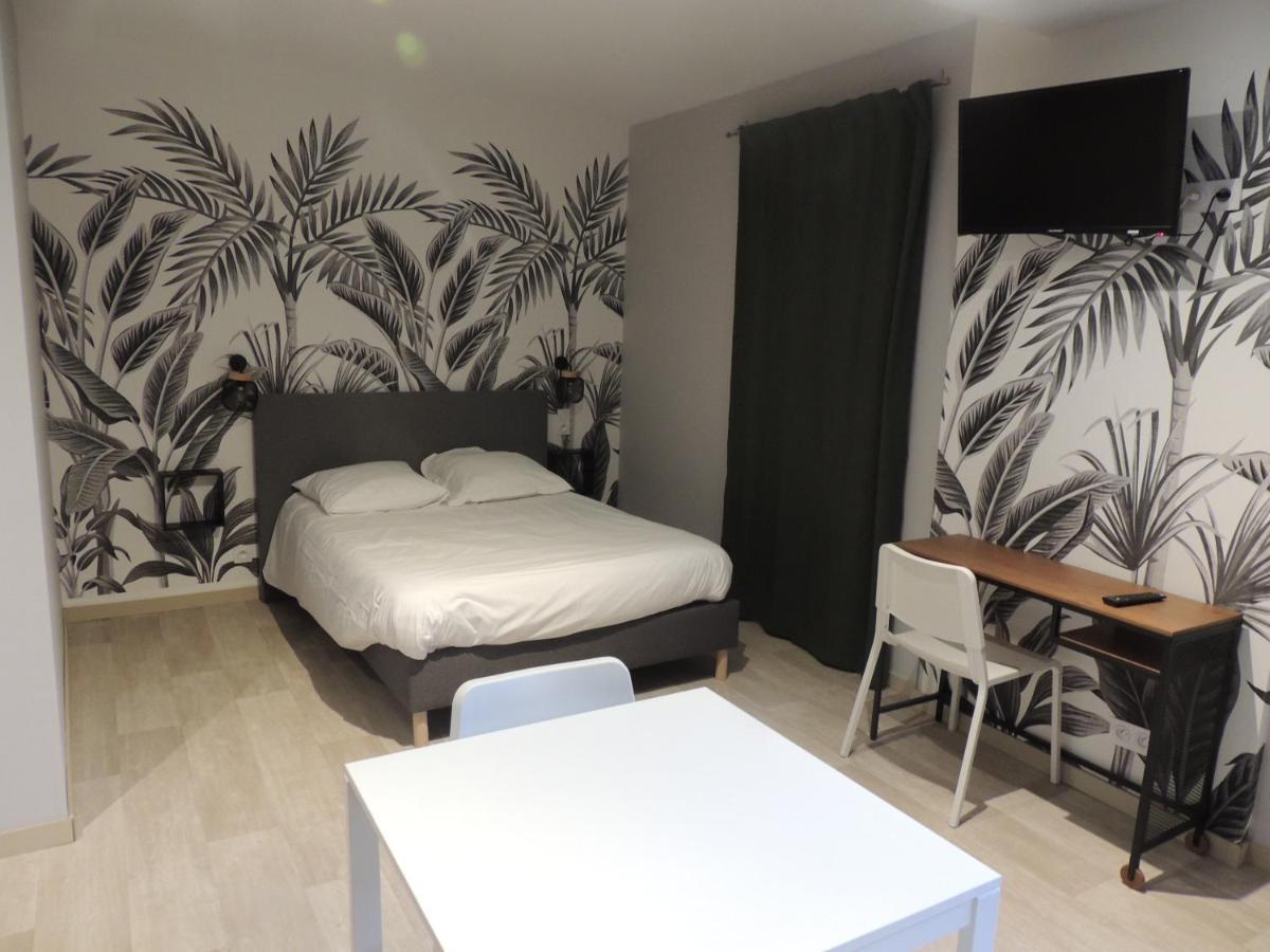 O'Zinc Aparthotel Viviez Bagian luar foto